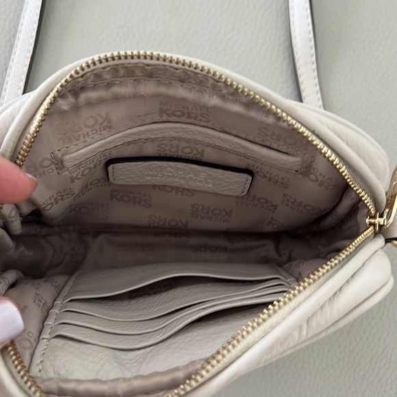 Beige Michael Kors Crossbody - Picture 3 of 10
